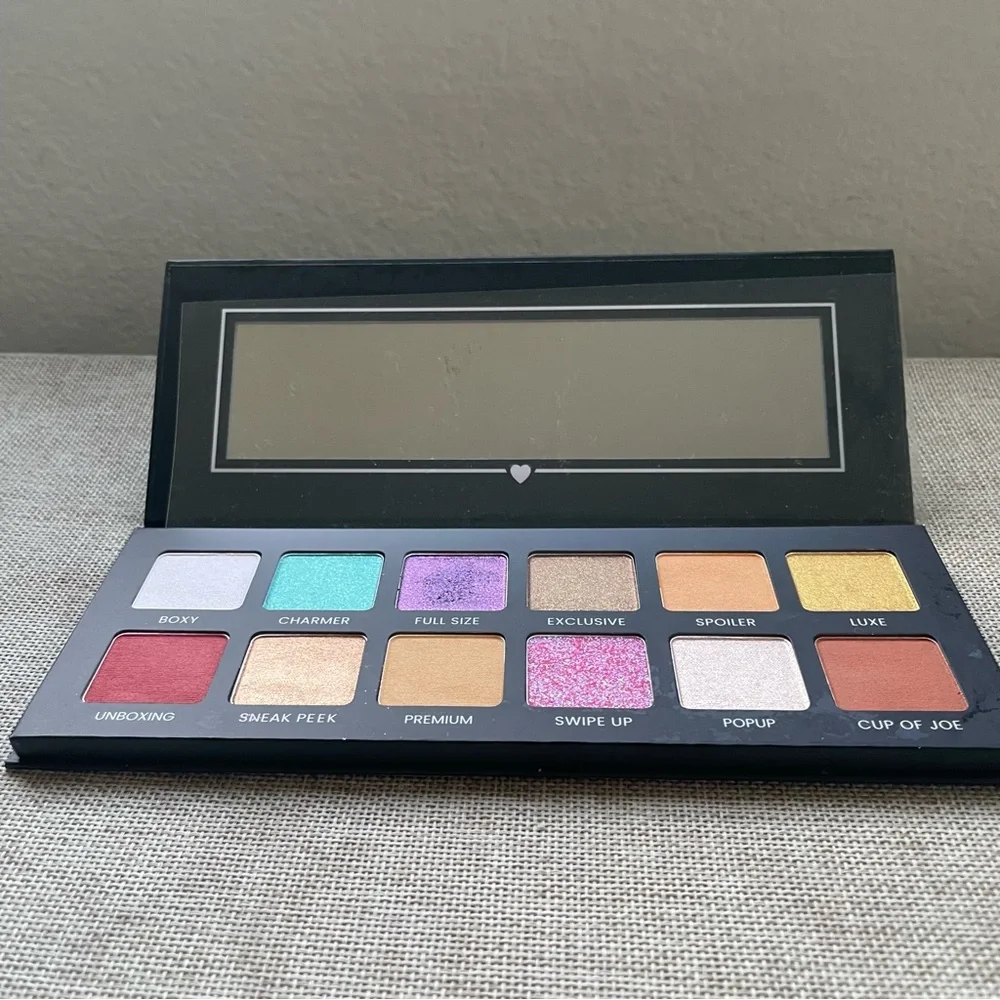 BOXYCHARM new hello